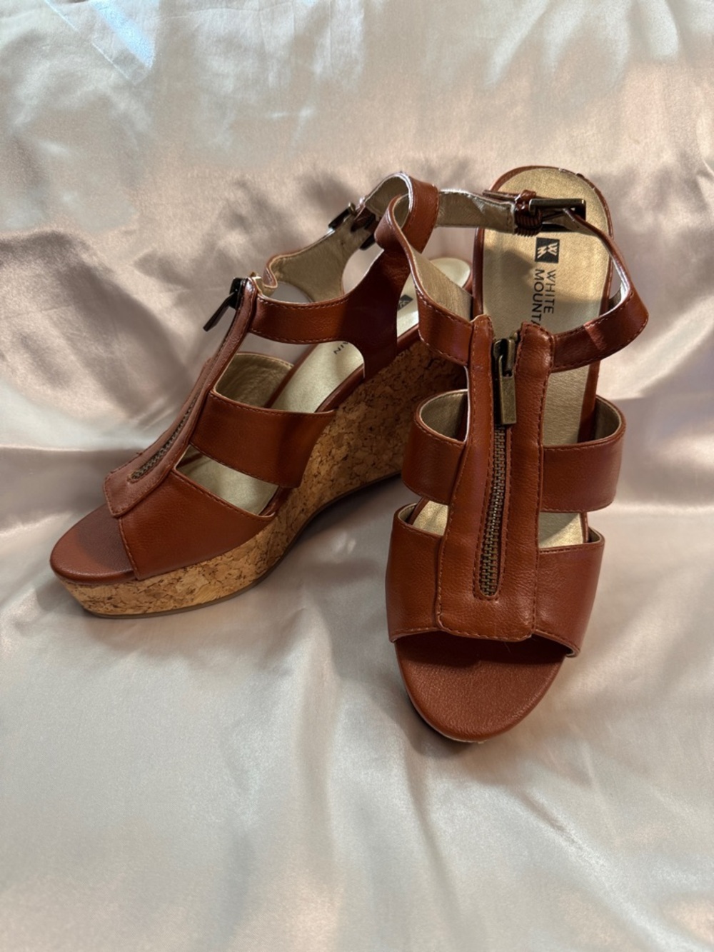 White Mountain Sz 8  Brown Leather Cork Wedge Sandals with Front Zip